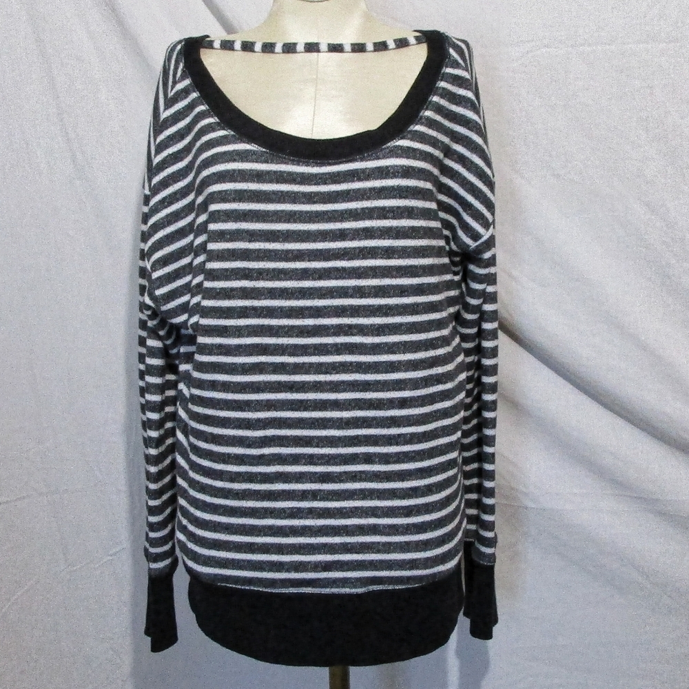 Victoria secret sport sweater